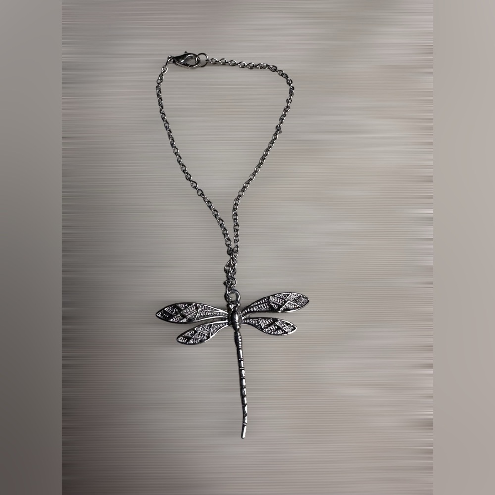 Silver Toned Dragonfly Pendant Short Necklace or Bracelet read below 👇